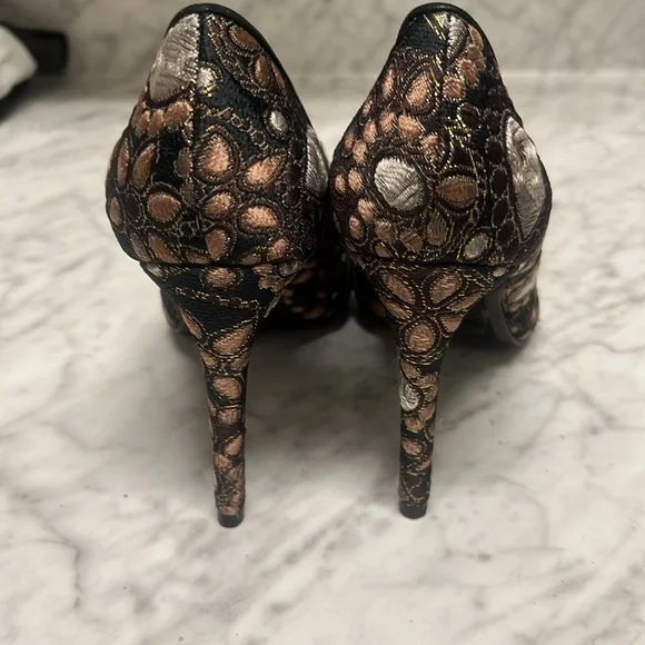 Alice + Olivia Embroidered Pumps Heels- Size 41.women black gold Boho Ball Party - Picture 4 of 10